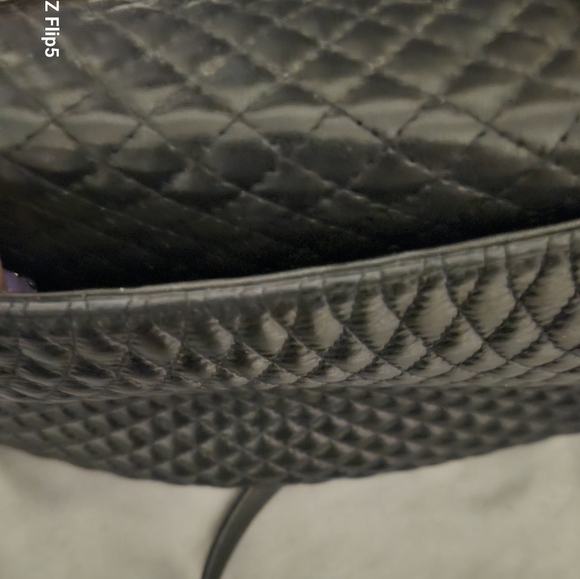 AUTHENTIC  BALLY TRI GOLD COLOR TOP HANDLES W/CROSSBODY - Picture 5 of 5